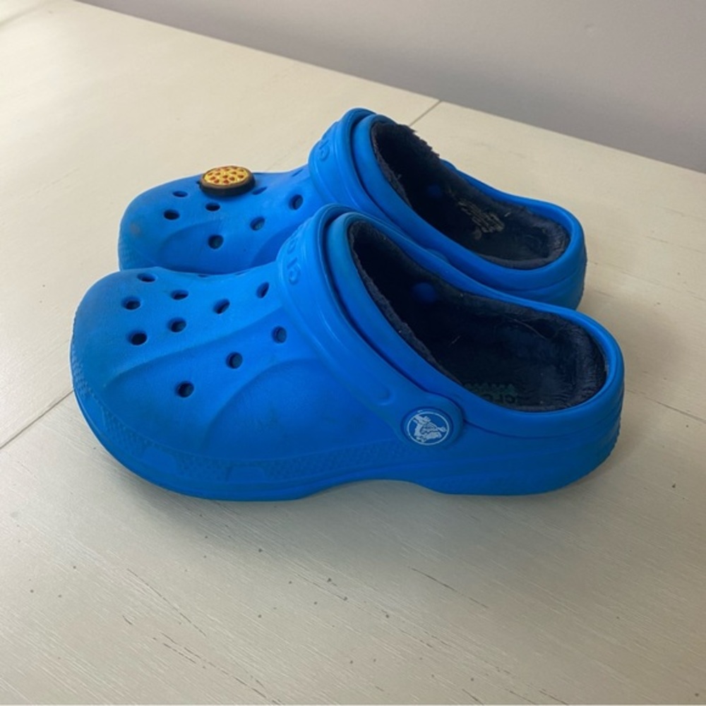 Crocs children’s size 12/13 blue